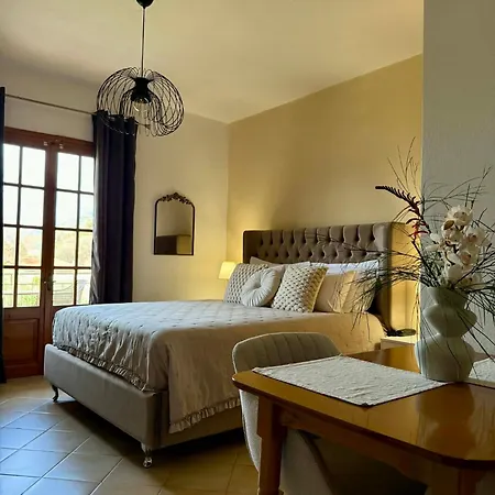 Evita Luxury Aparthotel