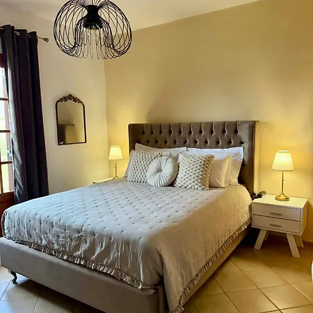 Evita Luxury Aparthotel